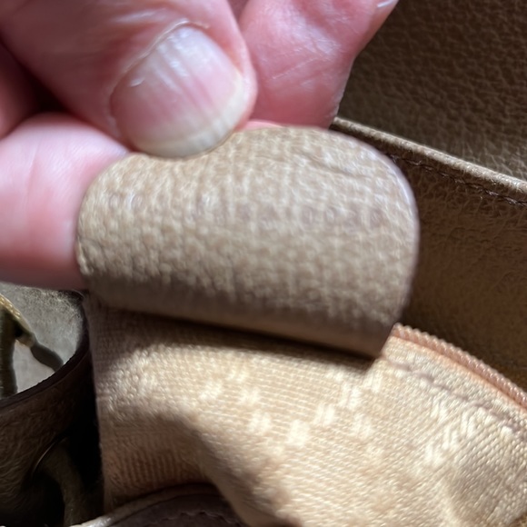 Gucci bamboo handle suede backpack - Picture 8 of 11